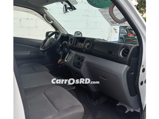Nissan Caravan Minivan en venta