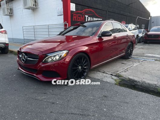 Mercedes-Benz Clase C Carros en venta