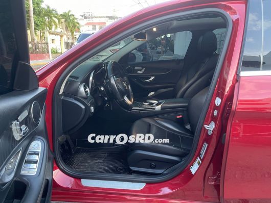 Mercedes-Benz Clase C Carros en venta