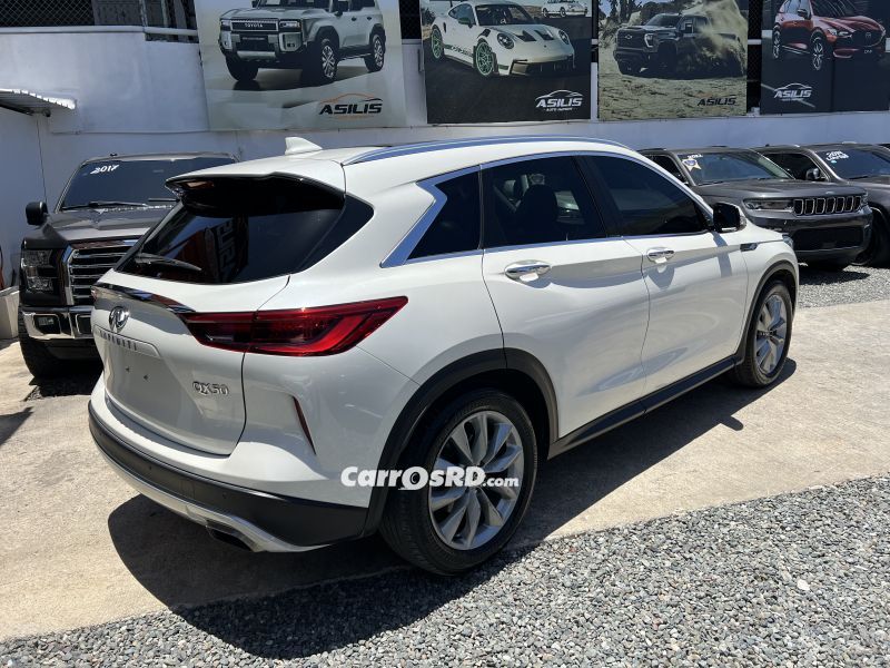 Infiniti