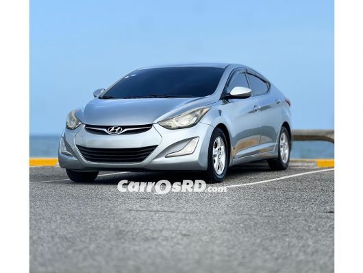 Hyundai Elantra Carros en venta
