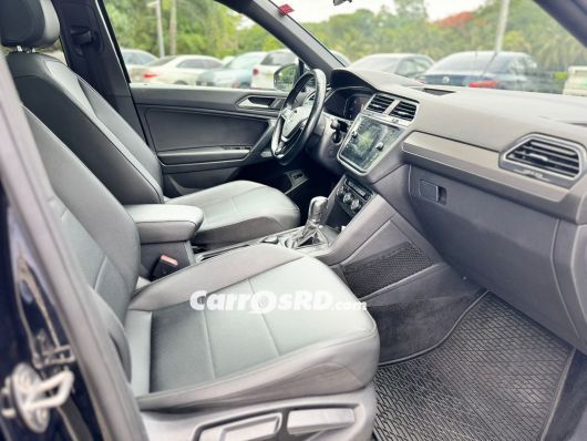 Volkswagen Tiguan Carros en venta