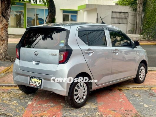 Daihatsu Mira Hatchback en venta