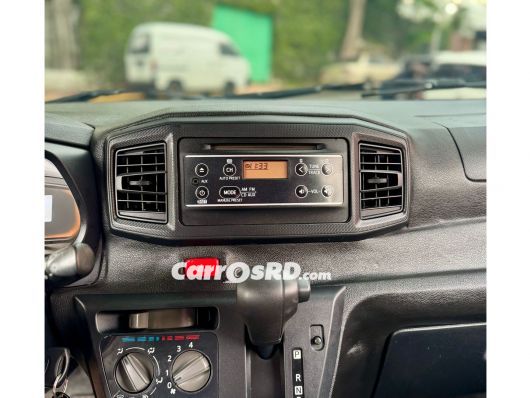 Daihatsu Mira Hatchback en venta