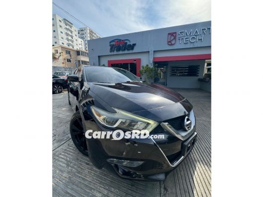 Nissan Maxima Carros en venta