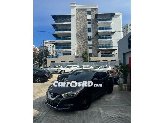 Nissan Maxima Carros en venta