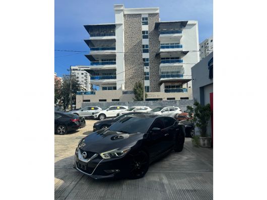 Nissan Maxima SER en venta