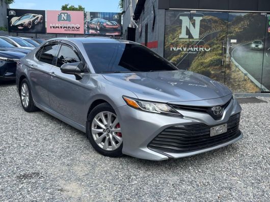 Toyota Camry LE en venta
