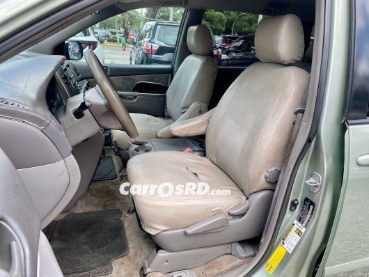 Toyota Sienna Hatchback en venta
