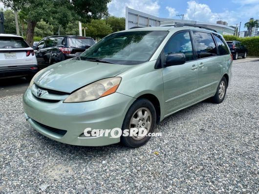 Toyota Sienna Hatchback en venta