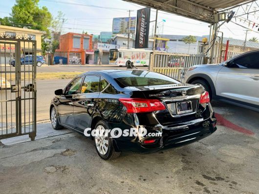 Nissan Sentra Carros en venta