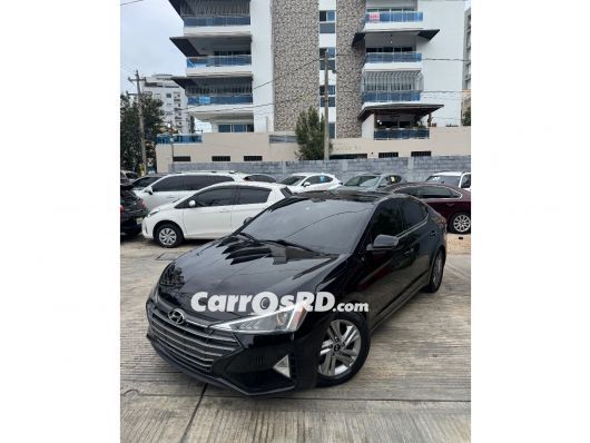 Hyundai Elantra Carros en venta