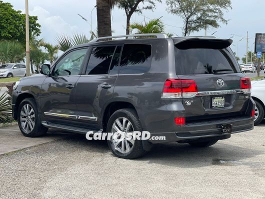 Toyota Land Cruiser Jeepeta en venta