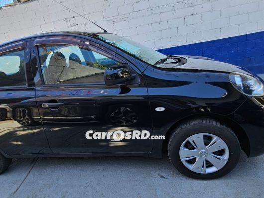 Nissan March Carros en venta