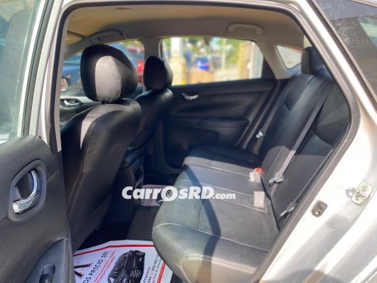 Nissan Sentra Carros en venta