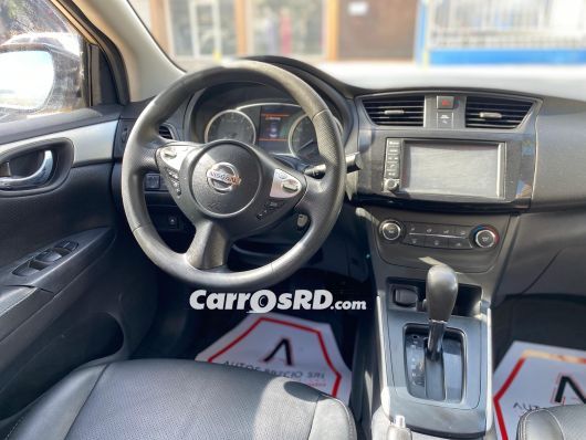 Nissan Sentra Carros en venta