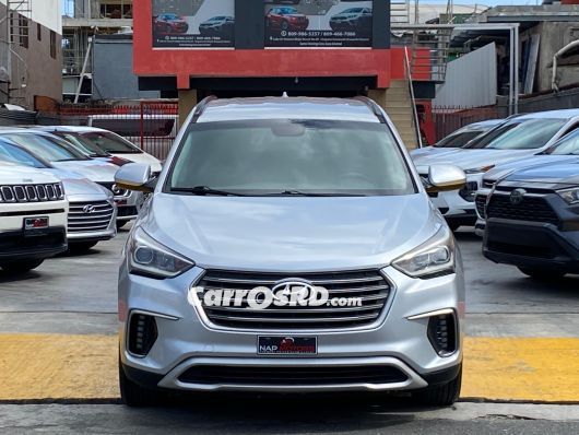 Hyundai Grand Santa Fe Jeep en venta