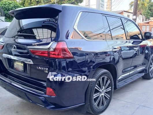 Lexus LX Jeepeta en venta
