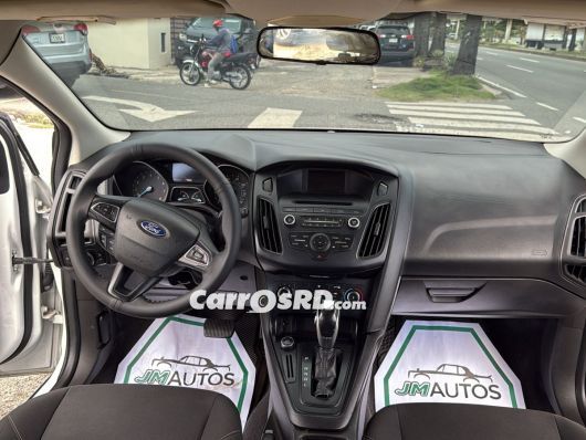 Ford Focus Carros en venta