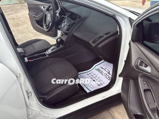 Ford Focus Carros en venta