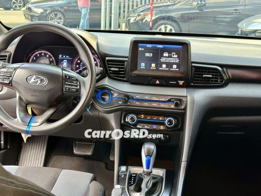 Hyundai Veloster Carros en venta