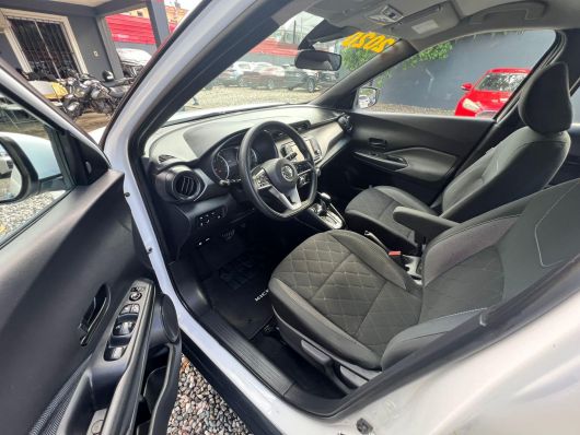 Nissan Kicks S