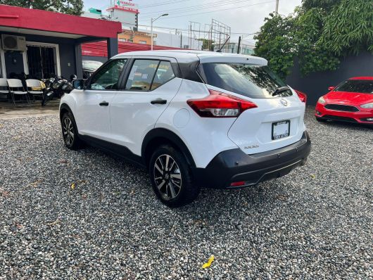 Nissan Kicks S