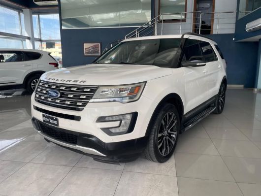 Ford Explorer XLT en venta