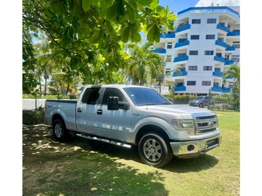 Ford F150 XLT en venta