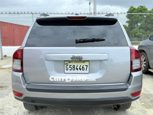 Jeep Compass Jeepeta en venta