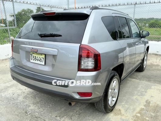 Jeep Compass Jeepeta en venta