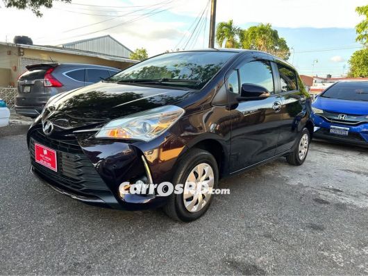 Toyota Vitz Carros en venta