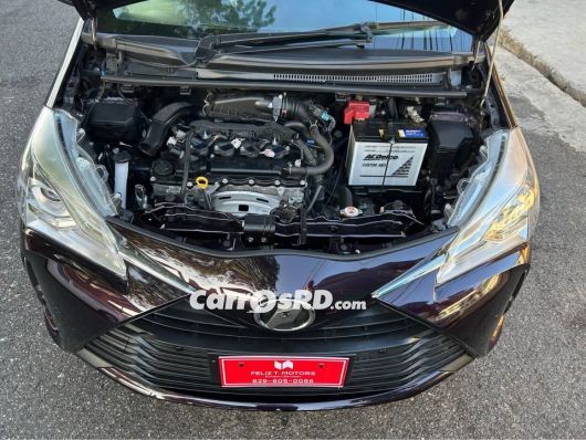 Toyota Vitz Carros en venta