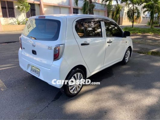 Daihatsu Mira Carros en venta