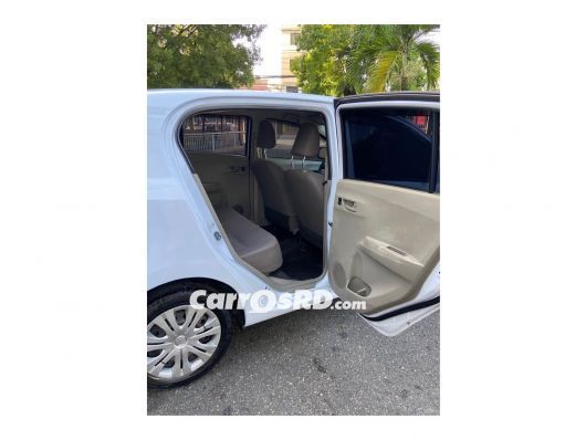 Daihatsu Mira Carros en venta