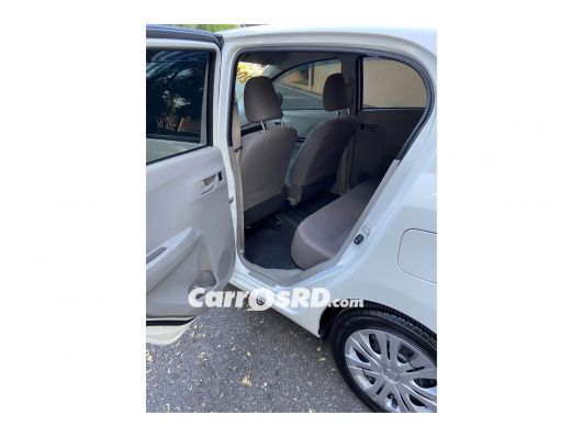 Daihatsu Mira Carros en venta