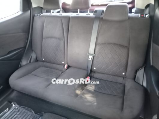 Mazda Demio Carros en venta