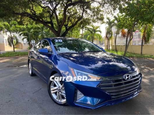 Hyundai Elantra Carros en venta