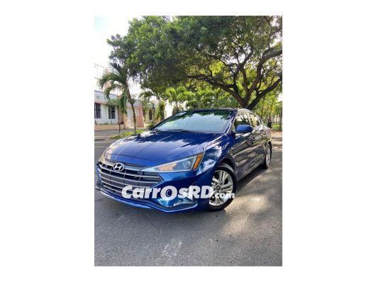 Hyundai Elantra Carros en venta