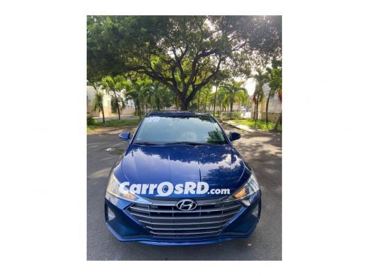 Hyundai Elantra Carros en venta
