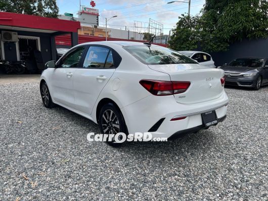Kia Rio Carros en venta