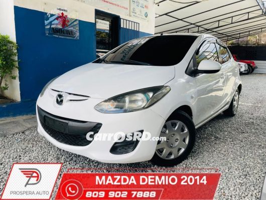Mazda Demio Carros en venta