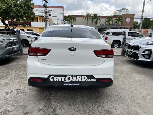 Kia Rio Carros en venta