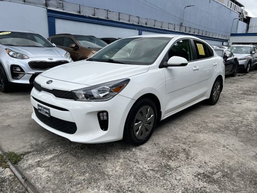 Kia Rio LX en venta