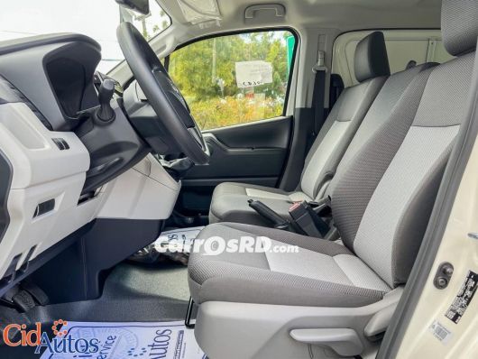 Toyota Hiace Jeepeta en venta