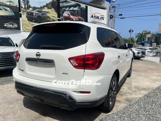 Nissan Pathfinder Jeepeta en venta