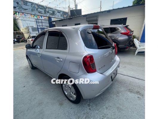 Nissan March Carros en venta