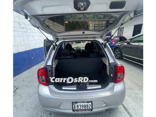 Nissan March Carros en venta