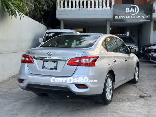 Nissan Sentra Carros en venta