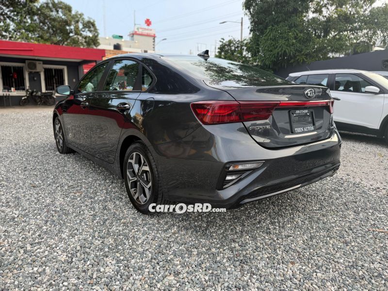 Kia